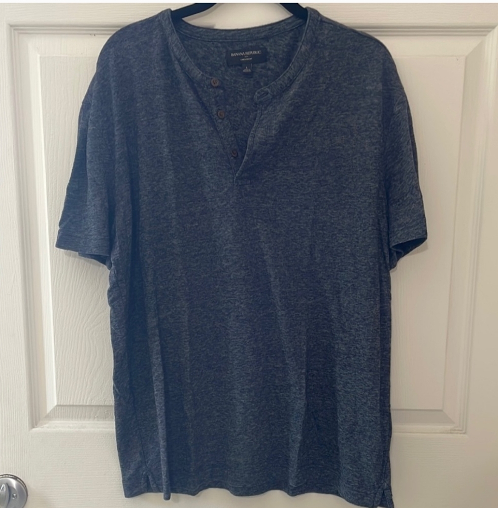 Banana Republic Gray Linen Blend Short Sleeve Henley Tee